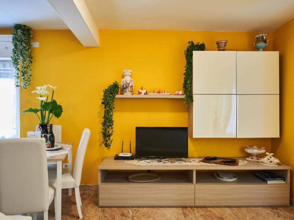 Apartment Casa Del Pergulin - Lmz325 By Interhome Verceia Екстериор снимка