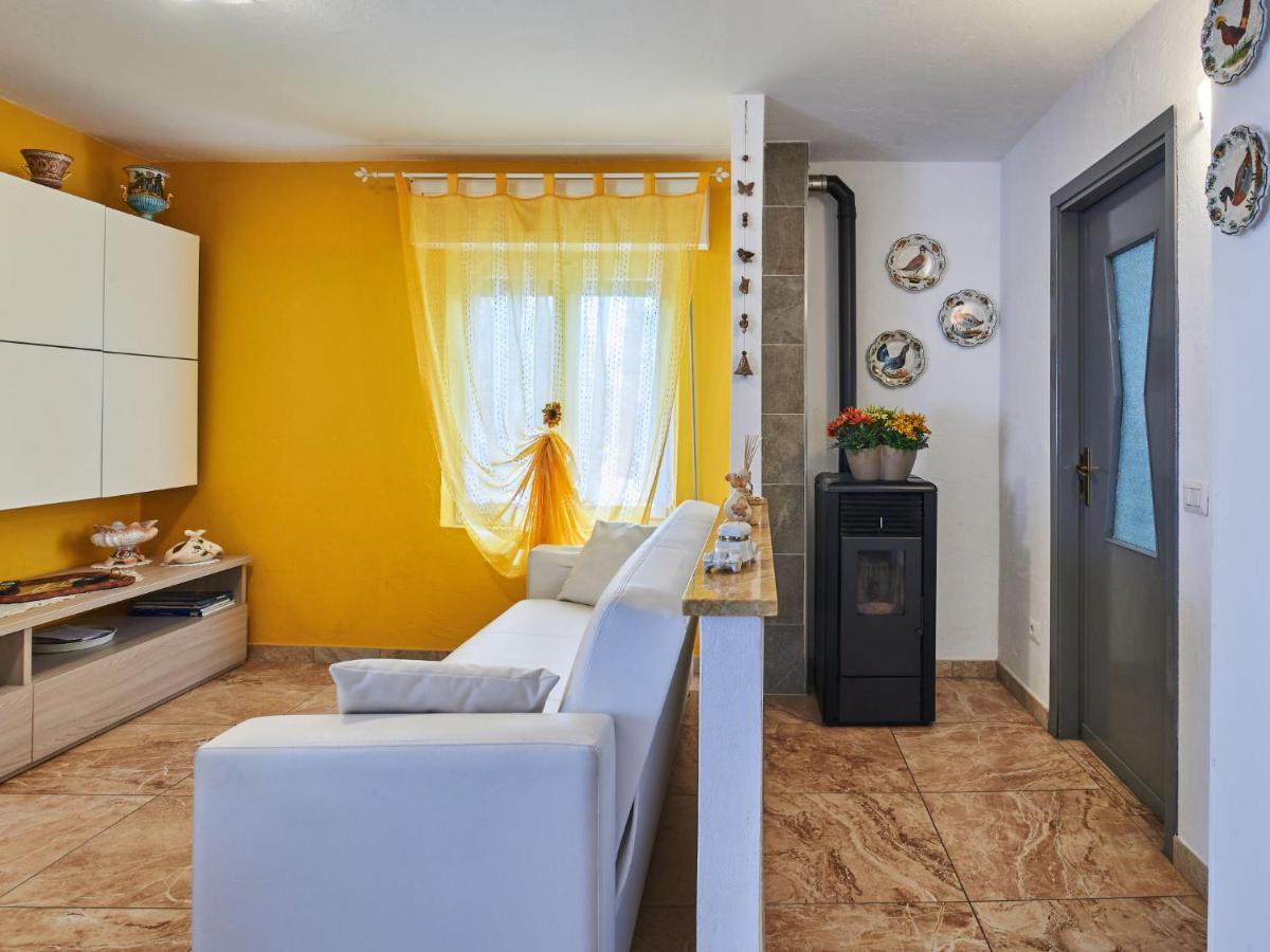 Apartment Casa Del Pergulin - Lmz325 By Interhome Verceia Екстериор снимка